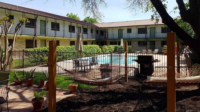 Photo - Shoal Creek North