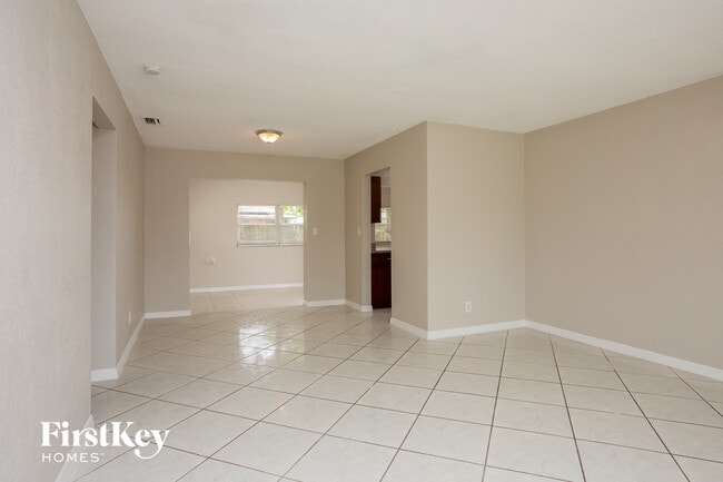 Photo - 3430 NW 34th St