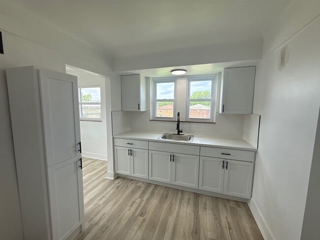 Photo - 7209 Brookcrest Dr Unit 2