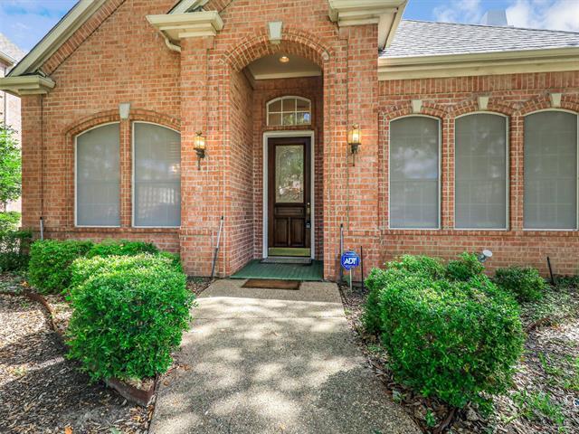 Photo - 609 Sunningdale