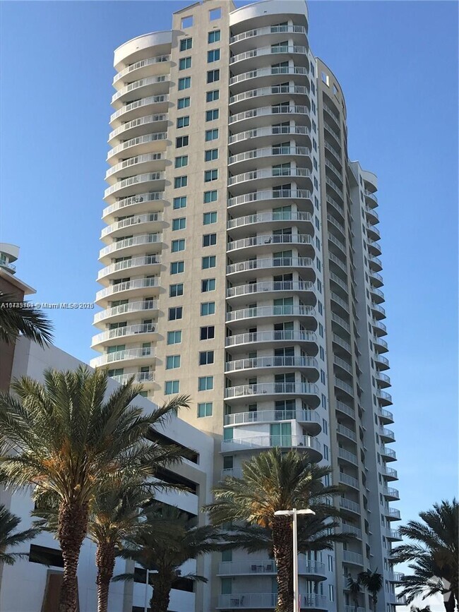 Building Photo - 1755 E Hallandale Beach Blvd Unit 1707E Rental