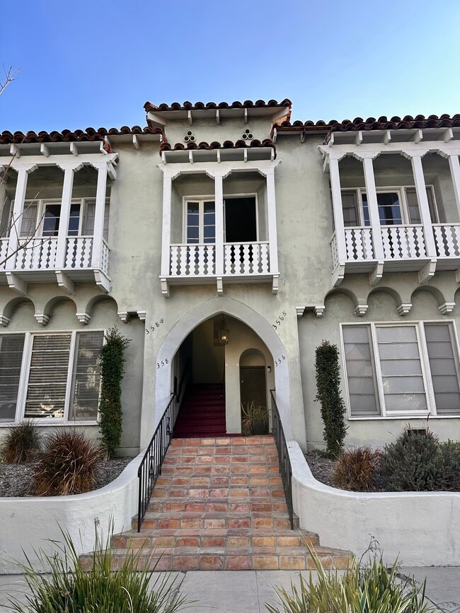 Photo - 358 N Gardner St Unit 356.5