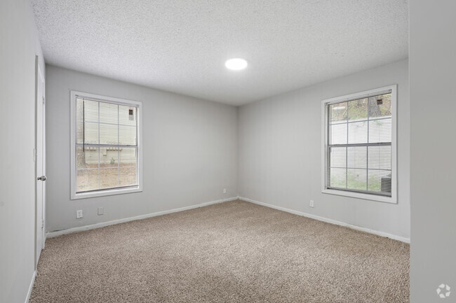 2BR, 2BA - 1,062SF - Guest Bedroom