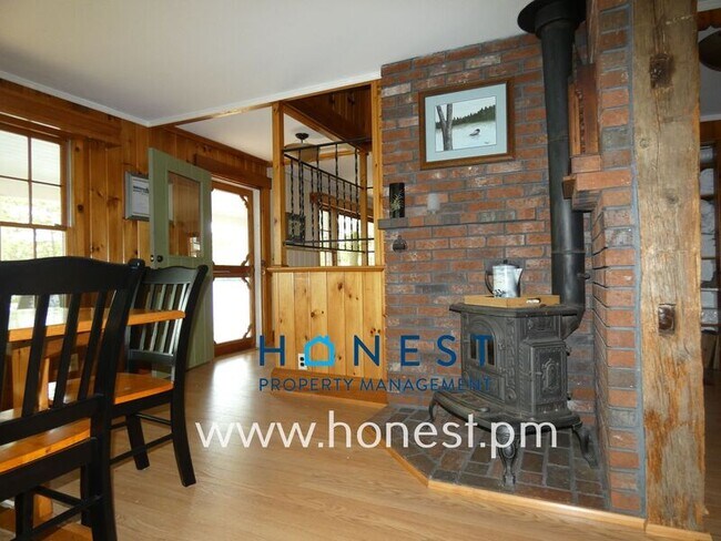 Photo - 163 Loon Cove Ln