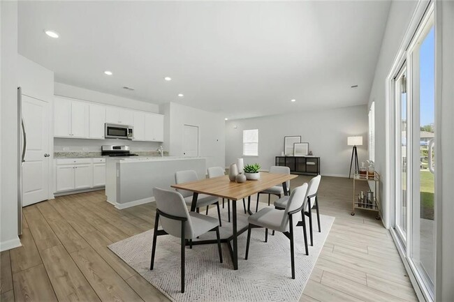 Photo - 111 Horned Owl Ave
