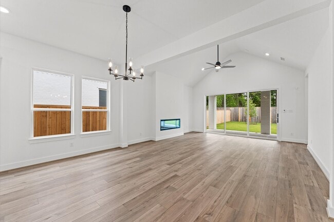 8218 Sherman Pk Trl