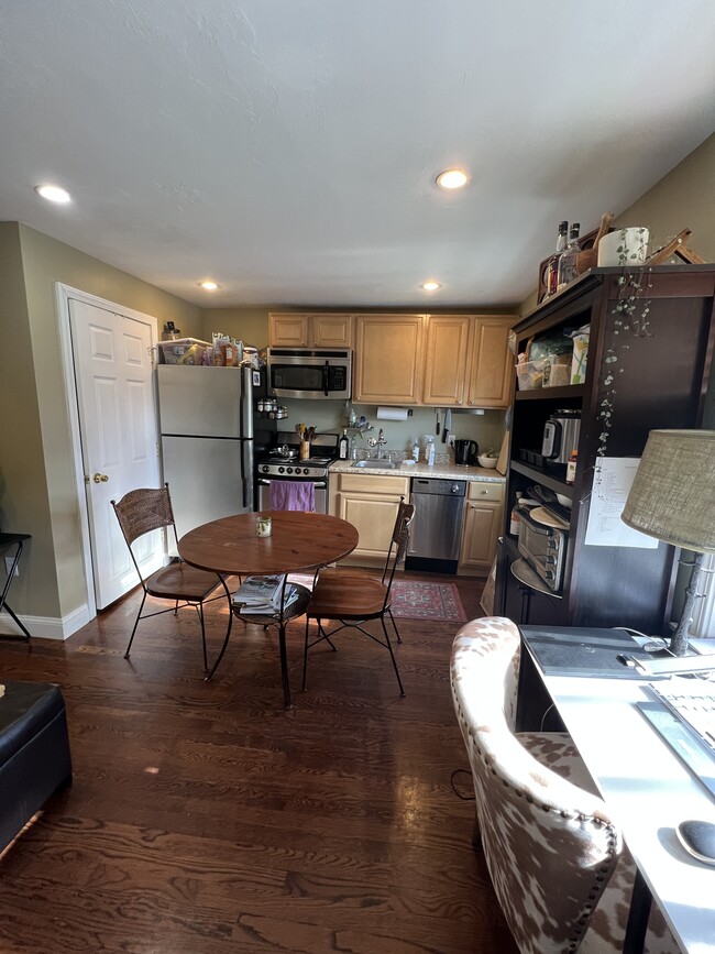 Photo - 735 Somerville Ave Unit 1