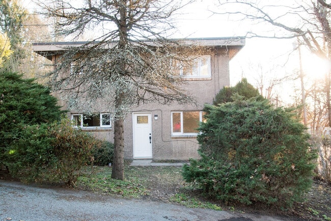 Photo - 803 Diamond Ct Unit 2