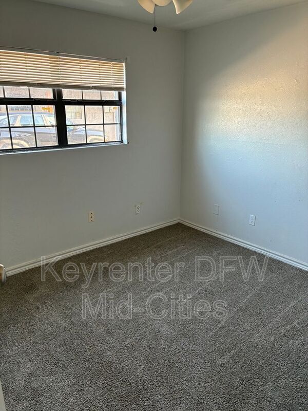 Photo - 110 Franklin St