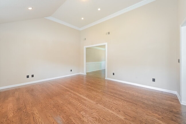 Photo - 4063 Percheron Ln SW
