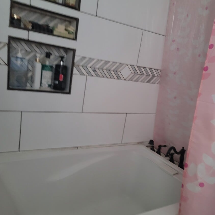 Photo - 121 Bassett St (New Britain, CT)