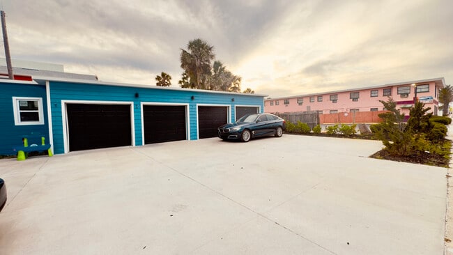 Photo - 617 Riverview Blvd Unit 2