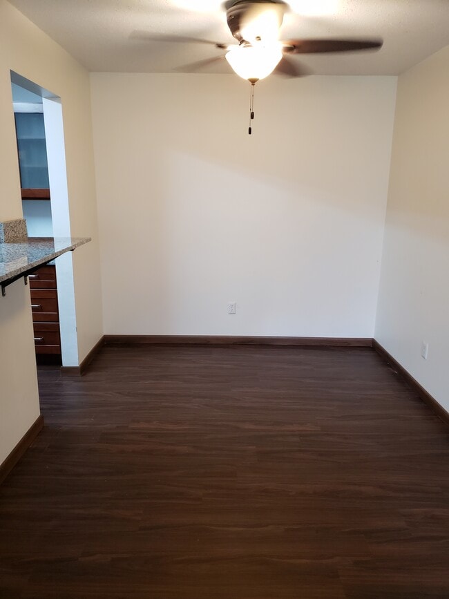 Building Photo - 1800 Riverwood Dr Unit 224 Rental