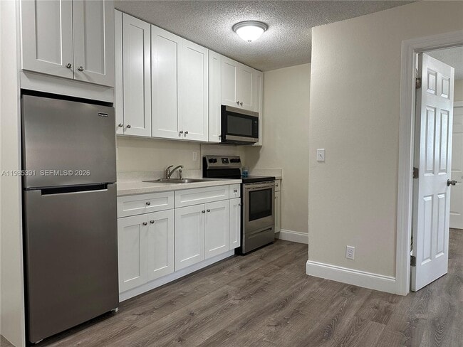 Photo - 5901 NE 18th Ave Unidad 2