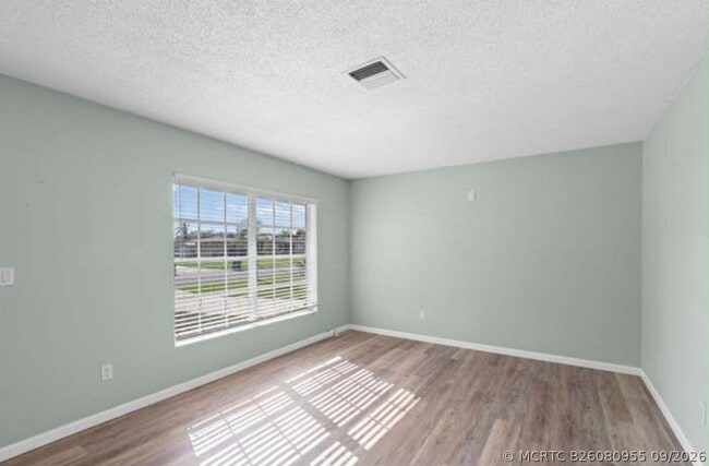 983 Benjamin Trail