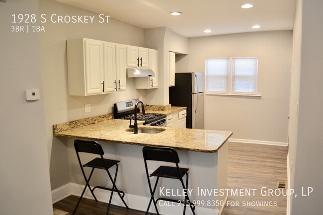 Photo - 1928 S Croskey St