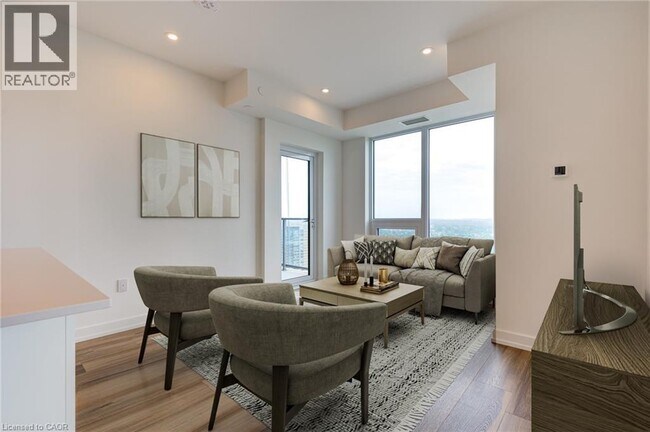 Photo - 15 Wellington St S Unit 2509