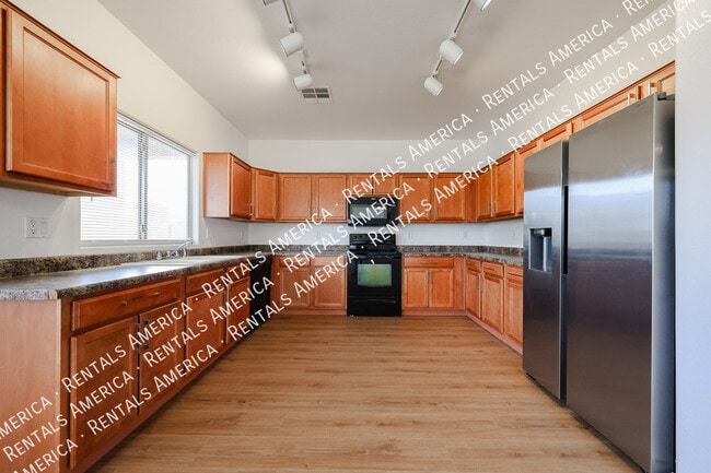 Photo - 1295 E Leaf Rd