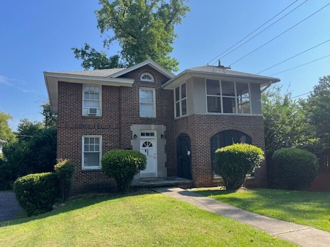 Building Photo - Waccamaw Avenue - Student Rental Unit 604