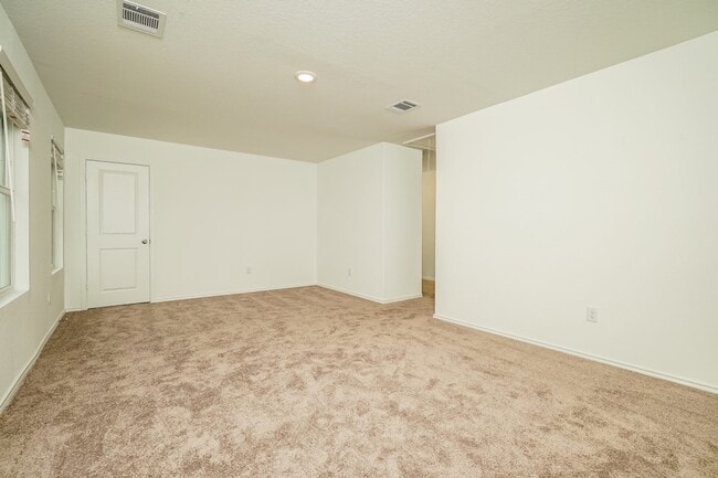 Photo - 13835 Goat Cv