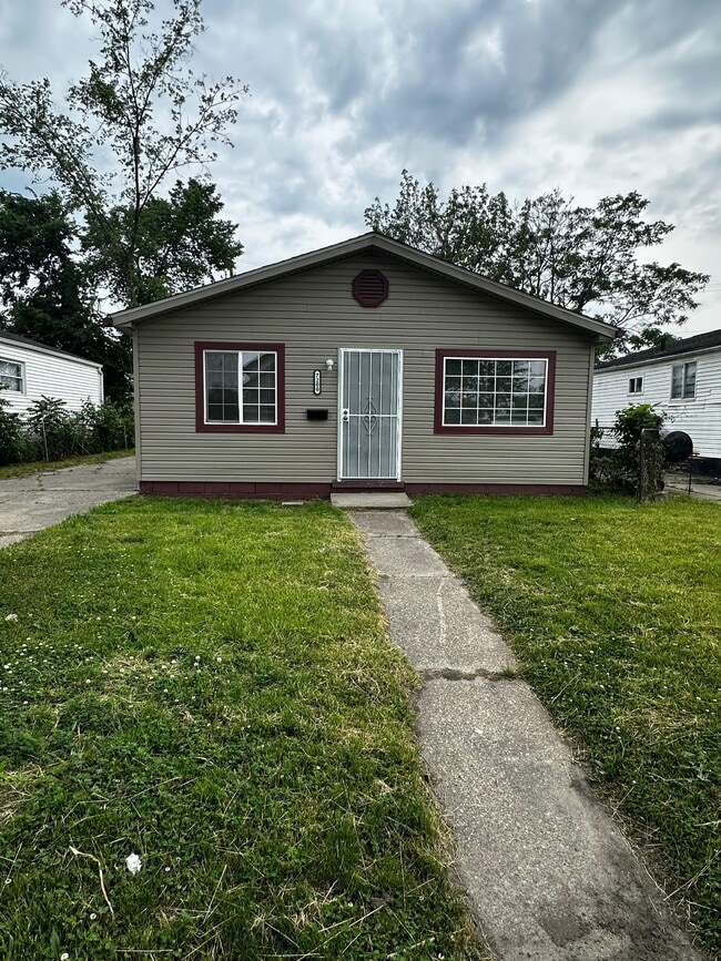 Building Photo - 7200 Edgeton St Rental