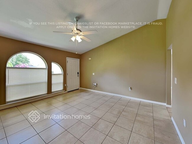 703 Martin Ln