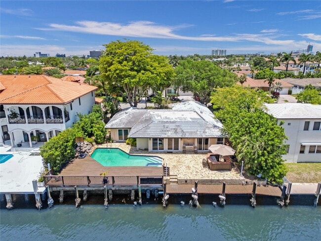 Photo - 3100 NE 56th Ct