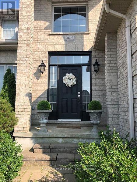 Photo - 2016 Beaverbrook Ave