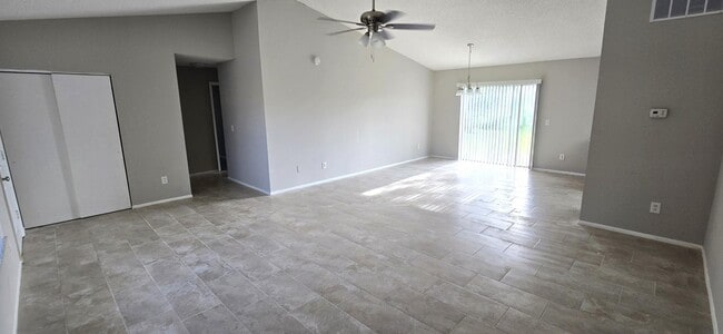 Photo - 391 Buttonwood Dr