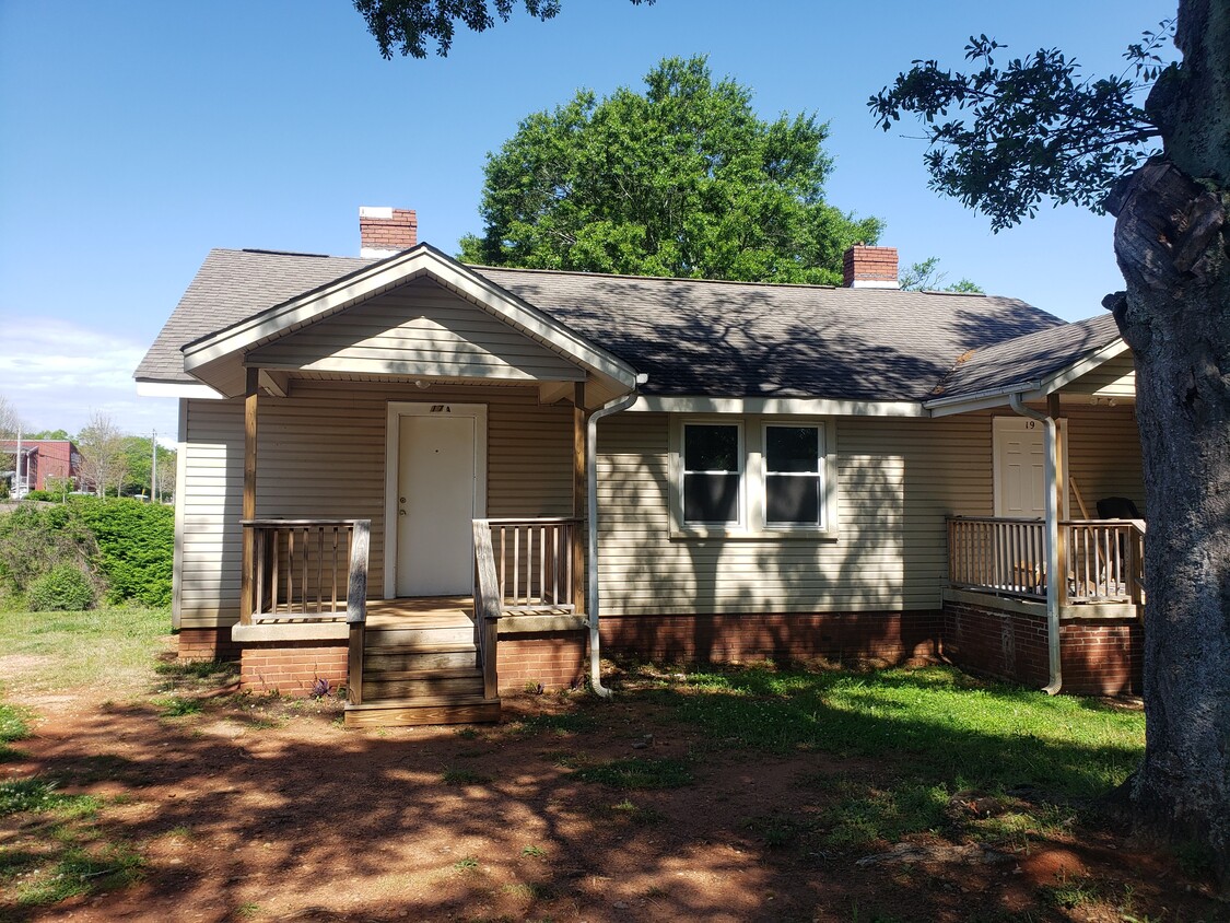 Photo - 17 Lenox Ave (Greenville, SC)