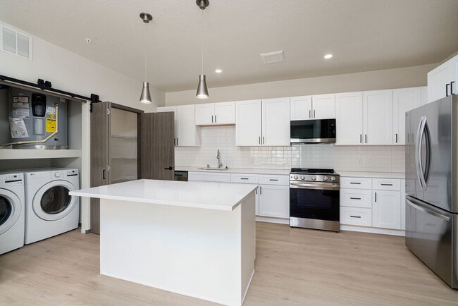 Photo - The Vistas Apartments at Beacon Hill