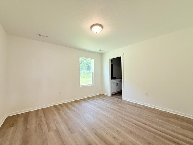 Photo - 214 Eagle Edge Dr