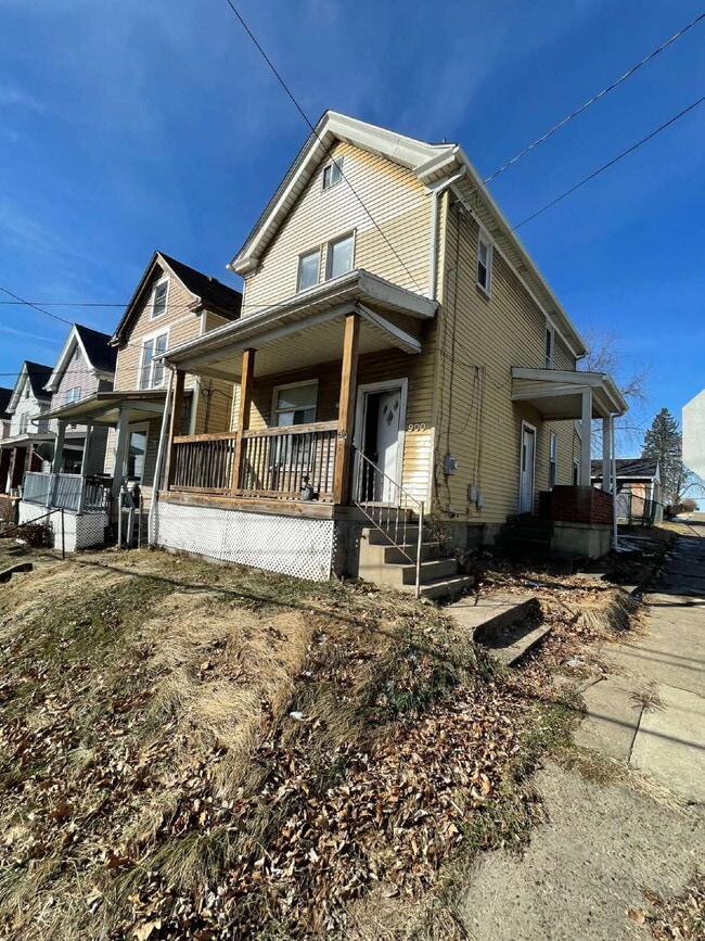 Photo - Amazing 3 bedroom in Central East McKeesport Location