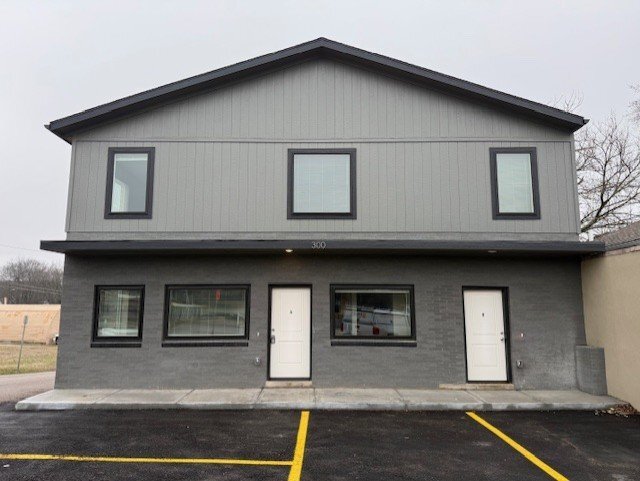 Building Photo - 300 N Independence St