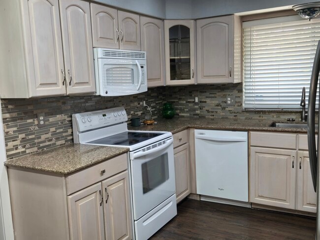 Photo - 2211 Placid Dr
