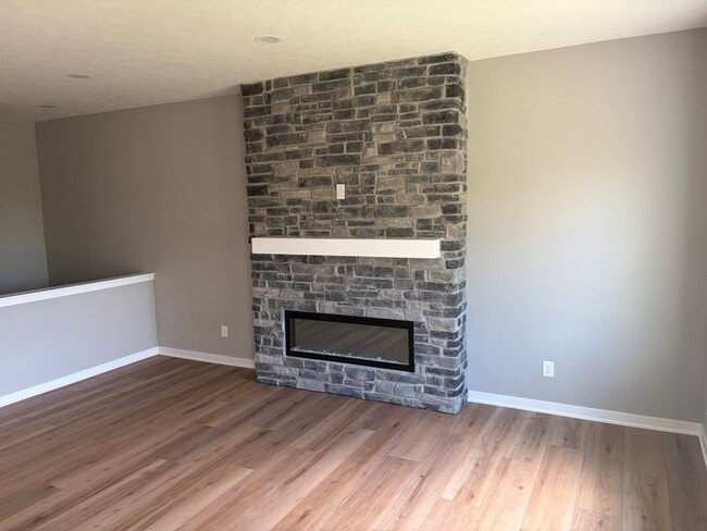 Photo - 14805 Willow St