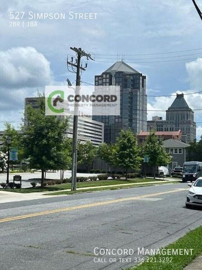 Photo - 527 Simpson St