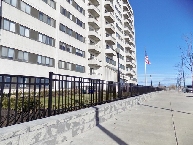 Photo - 510 Revere Beach Blvd Unidad 1103 Rental