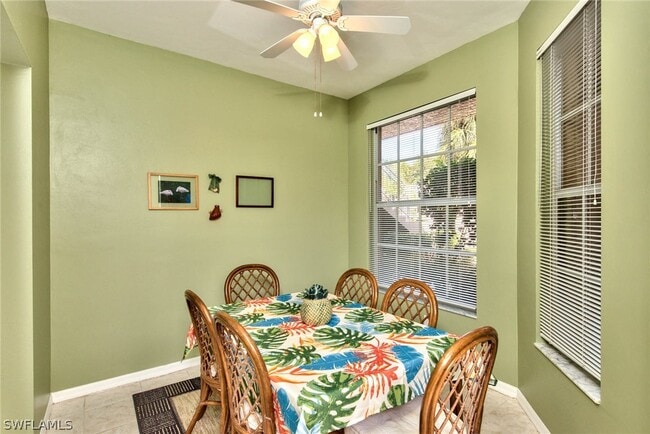 Building Photo - 4200 Sawgrass Point Dr Unit 101
