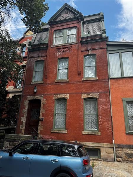 Building Photo - 946 Beech Ave