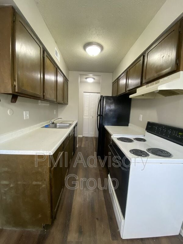 Photo - 3101 SW Macvicar Ave