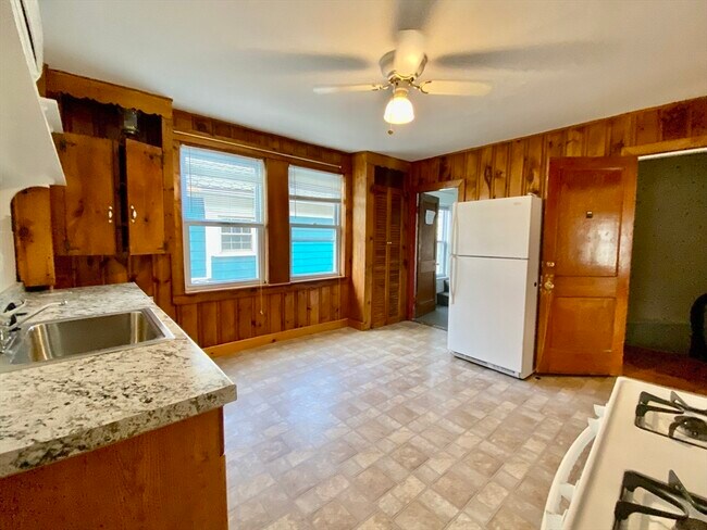 Photo - 20 Webster St Unit 2