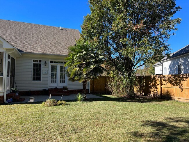 Photo - 3706 Martha Ln N