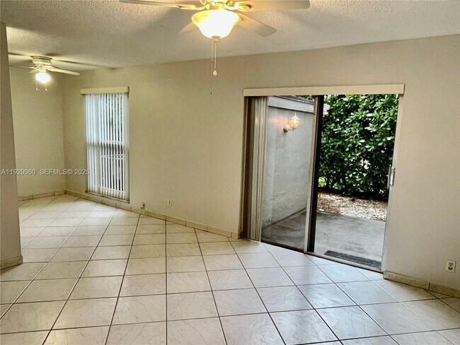 Photo - 2161 NE 42nd St Unit 6