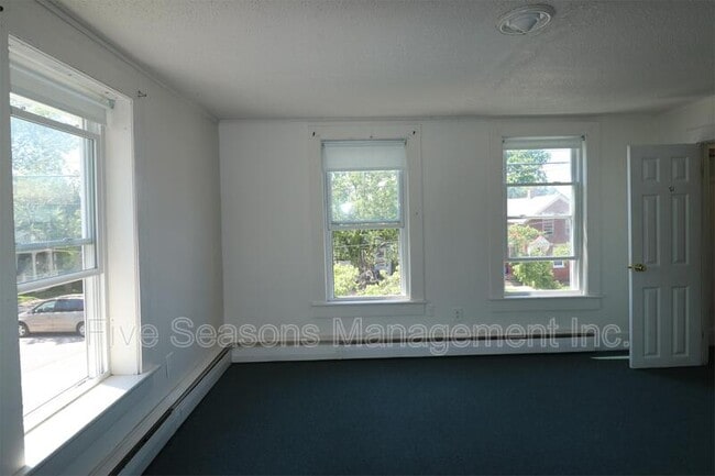 128 N Winooski Ave