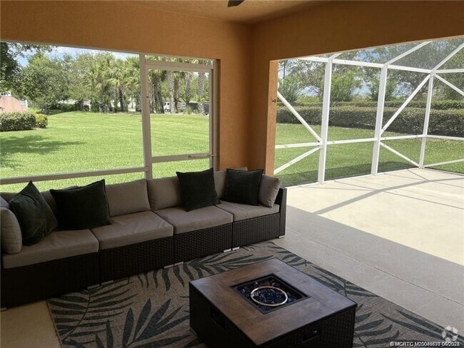 Building Photo - 10629 SW Hartwick Dr Rental