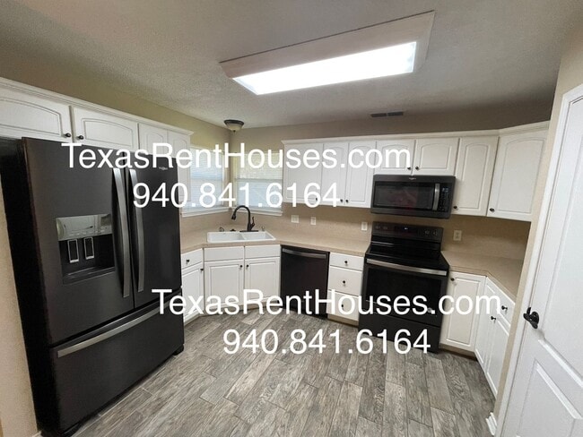 Photo - Spacious 3-Bedroom Home for Rent in Wichit...