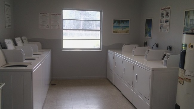 Photo - Whitehall Garden Apartments