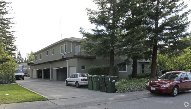 400 Ravenswood Ave