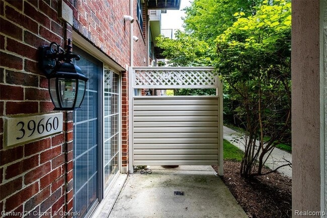 Photo - 39660 Rockcrest Ln